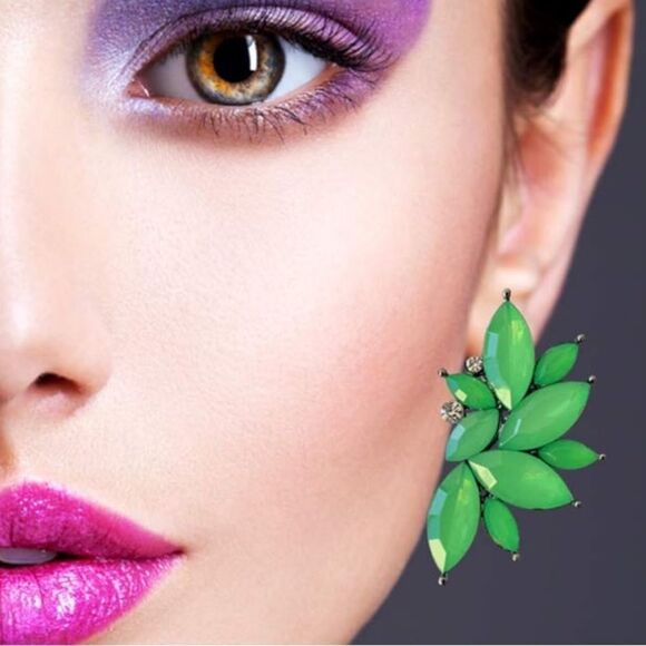 Gun Metal Black with Tropical Green Crystal 80's Punk Rock Starburst Earrings - Picture 3 of 5